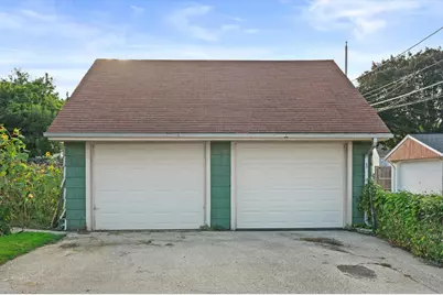 3876 E Morris Ave, Cudahy, WI 53110 - Photo 24