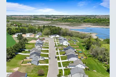 538  Arbor Ridge Dr, Delavan, WI 53115 - Photo 4