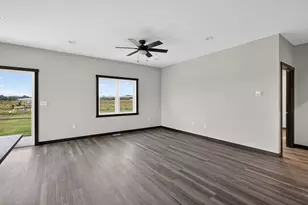 302 London Ln, Rockland, WI 54653 - Photo 8