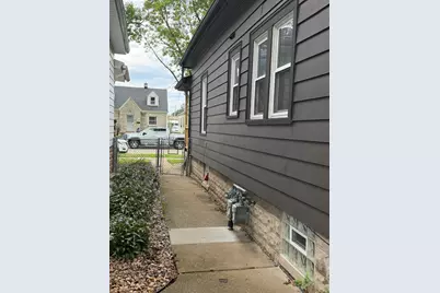 5368 N 39th St, Milwaukee, WI 53209 - Photo 2