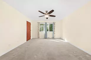 1741 Cherokee St, Grafton, WI 53024 - Photo 10