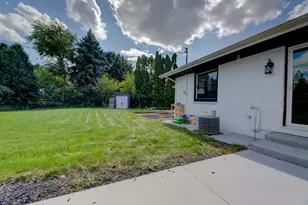 1429 Empire Ct, Waukesha, WI 53186 - Photo 20