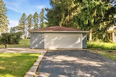 N132W17882  Rockfield Rd, Germantown, WI 53022 - Photo 4