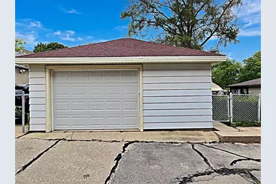 627 E Russell Ave, Milwaukee, WI 53207 - Photo 36