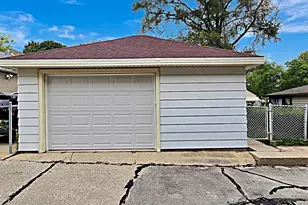 627 E Russell Ave, Milwaukee, WI 53207 - Photo 36