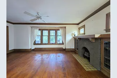 627 E Russell Ave, Milwaukee, WI 53207 - Photo 6