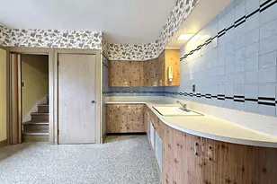 627 E Russell Ave, Milwaukee, WI 53207 - Photo 14