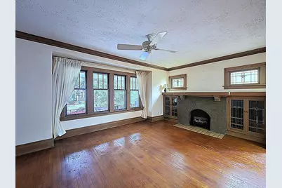 627 E Russell Ave, Milwaukee, WI 53207 - Photo 2