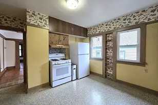 627 E Russell Ave, Milwaukee, WI 53207 - Photo 18
