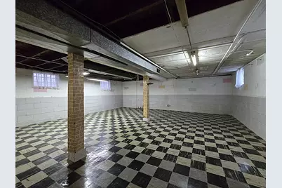 627 E Russell Ave, Milwaukee, WI 53207 - Photo 32