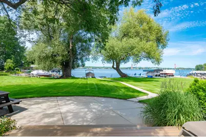 W277N2866  Oak St, Pewaukee, WI 53072 - Photo 2