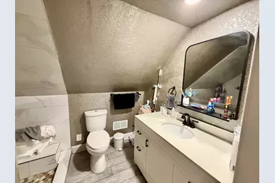 439 S 67th St, Milwaukee, WI 53214 - Photo 6