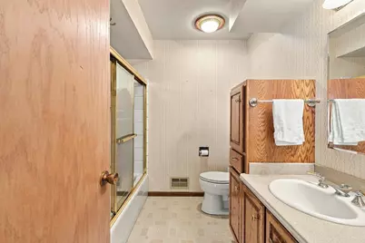 181  Highview Dr, Cedarburg, WI 53012 - Photo 28