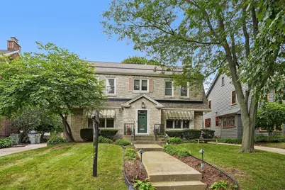 3424 N Summit Ave, Milwaukee, WI 53211 - Photo 14