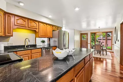 1555  Valley Ridge Dr, Brookfield, WI 53005 - Photo 12