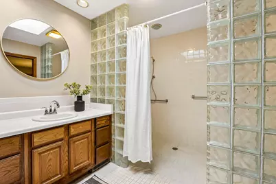 1555  Valley Ridge Dr, Brookfield, WI 53005 - Photo 34