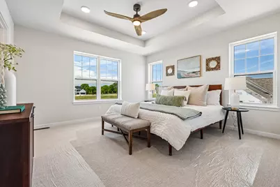 9901 N Migratory Ln, Mequon, WI 53097 - Photo 28