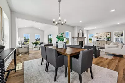 9901 N Migratory Ln, Mequon, WI 53097 - Photo 18