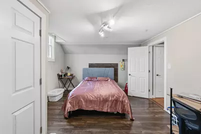 3318 S 13th St, Milwaukee, WI 53215 - Photo 12