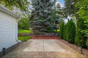 2533 N 113th St, Wauwatosa, WI 53226 - Photo 26