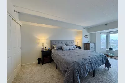 270 E Highland Ave #1042, Milwaukee, WI 53202 - Photo 16
