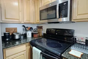 270 E Highland Ave, Milwaukee, WI 53202 - Photo 10