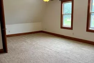8860 S 5th Ave, Oak Creek, WI 53154 - Photo 14