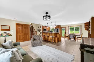 W242S7070 Cameron Dr, Vernon, WI 53189 - Photo 4