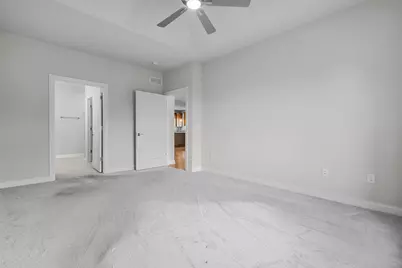 2826 W Villa Dr, Franklin, WI 53132 - Photo 18