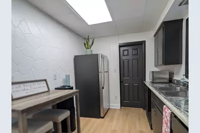 1107 W Oklahoma Ave #4, Milwaukee, WI 53215 - Photo 22