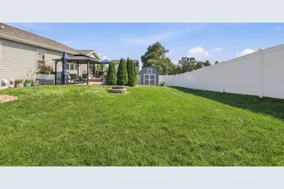 901  Casey Dr, Watertown, WI 53094 - Photo 36