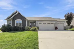901 Casey Dr, Watertown, WI 53094 - Photo 6