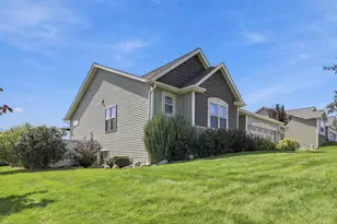 901 Casey Dr, Watertown, WI 53094 - Photo 4