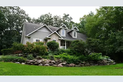 1528 E Lakeshore Dr, Twin Lakes, WI 53181 - Photo 1