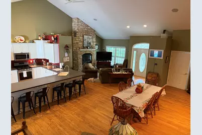 1528 E Lake Shore Dr, Twin Lakes, WI 53181 - Photo 10