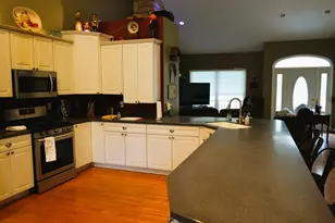 1528 E Lake Shore Dr, Twin Lakes, WI 53181 - Photo 8