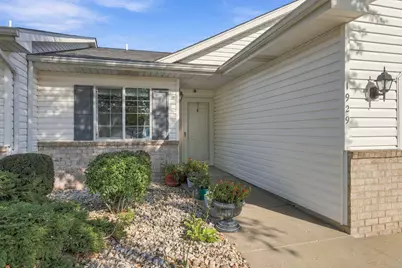 1929  27th Ave, Kenosha, WI 53140 - Photo 2