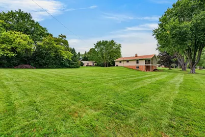 8153 W Holly Rd, Mequon, WI 53097 - Photo 24