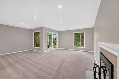 8153 W Holly Rd, Mequon, WI 53097 - Photo 6