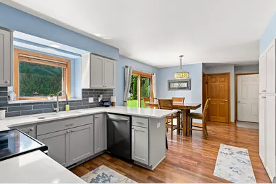 2639  Black Fox Ct, Sheboygan, WI 53081 - Photo 14