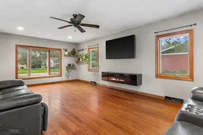 464 W Church St, Janesville, WI 53536 - Photo 6