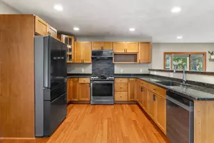 464 W Church St, Janesville, WI 53536 - Photo 8