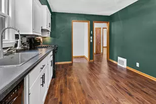 3805 S 21st St, Milwaukee, WI 53221 - Photo 20