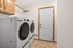 S70W15265 Honeysuckle Cir, Muskego, WI 53150 - Photo 24