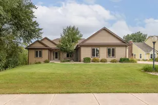 1326 Two Rivers Ct, Mukwonago, WI 53149 - Photo 66