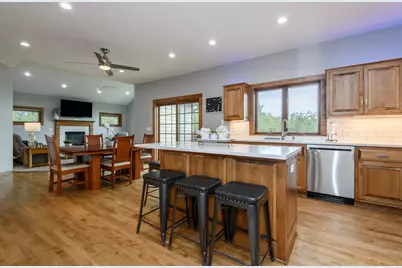 1326  Two Rivers Ct, Mukwonago, WI 53149 - Photo 16