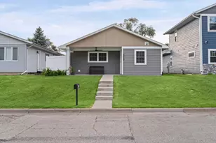 2829 Hamilton St, La Crosse, WI 54603 - Photo 1