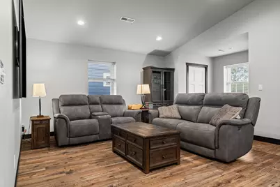 2829  Hamilton St, La Crosse, WI 54603 - Photo 6