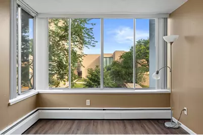 1409 N Prospect Ave #302, Milwaukee, WI 53202 - Photo 14