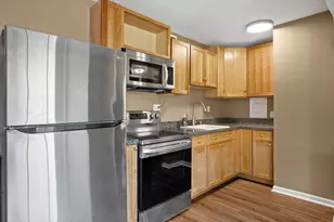 1409 N Prospect Ave, Milwaukee, WI 53202 - Photo 6